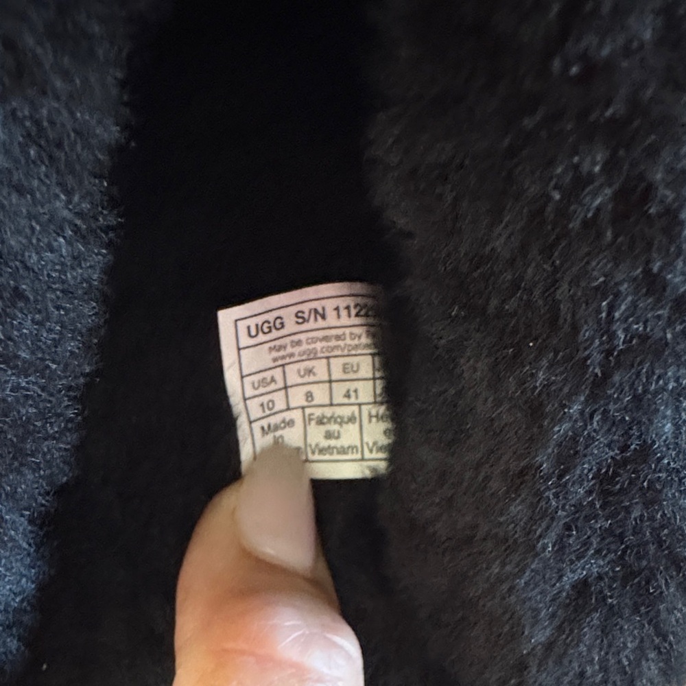 UGG Black Suede Slippers with Plush Lining - Picture 6 of 6